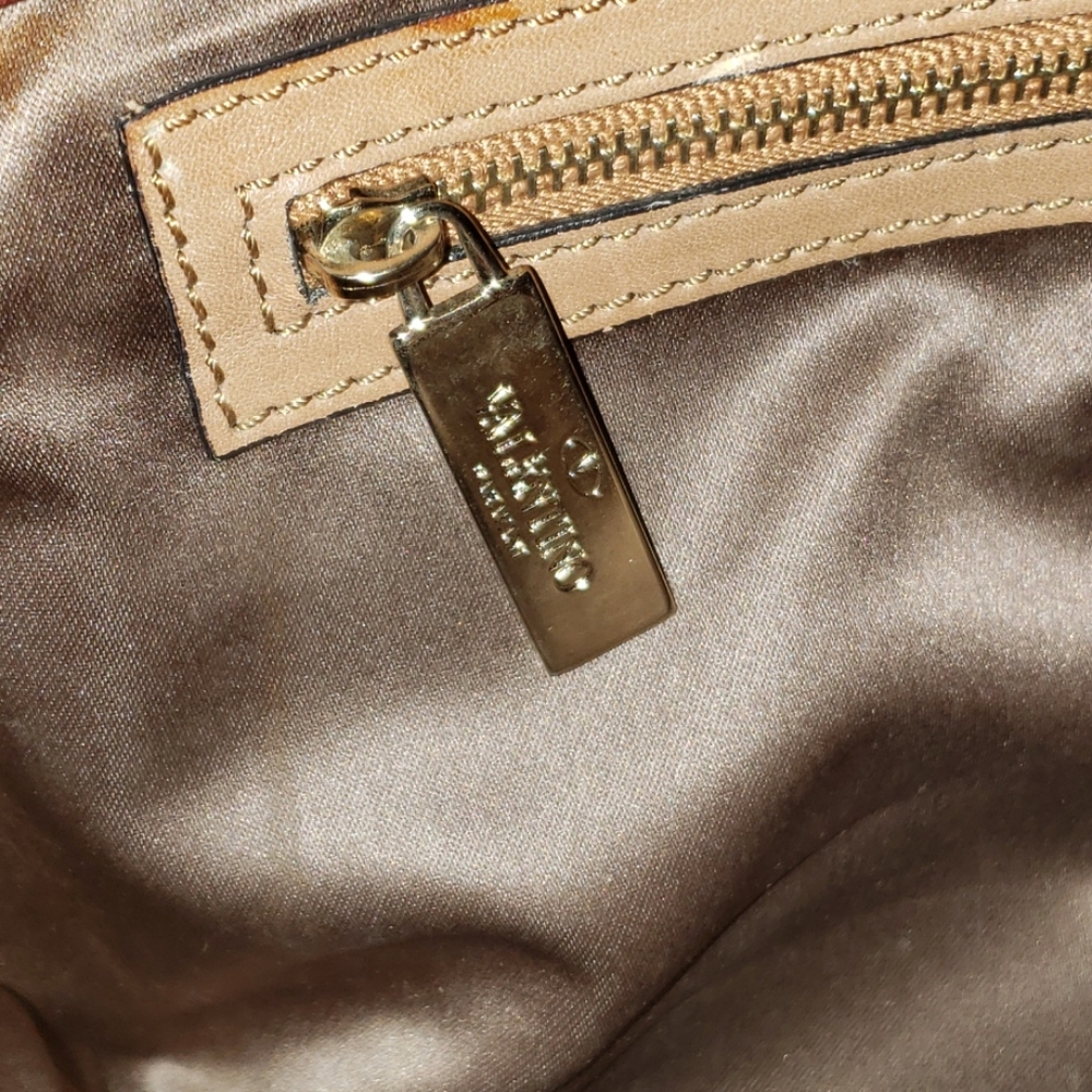 🔥SOLD🔥Valentino Garavani Brown Rockstud Satchel - Picture 7 of 8